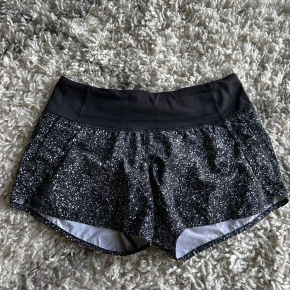 Lululemon Run Times Short Mini Splatter White Black - Picture 1 of 3